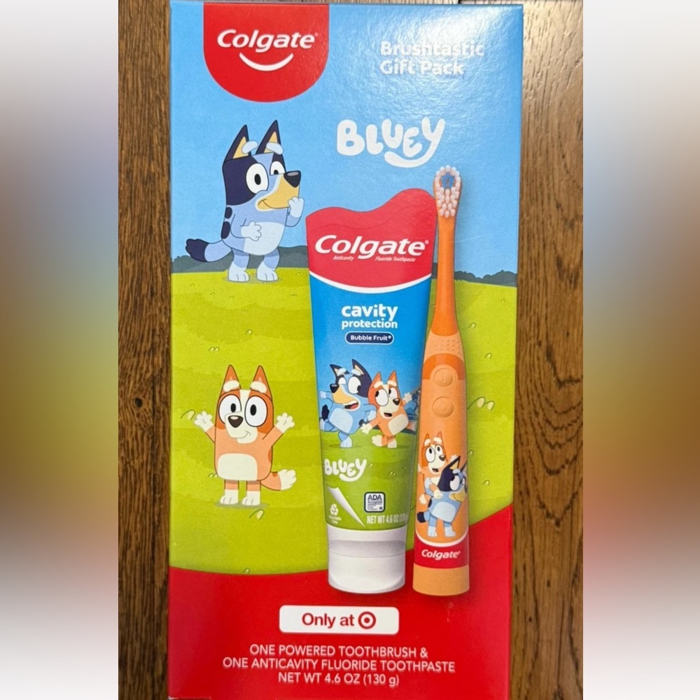Colgate Bluey Powered Toothbrush & Toothpaste Gift Pack Set - Bubble Fruit